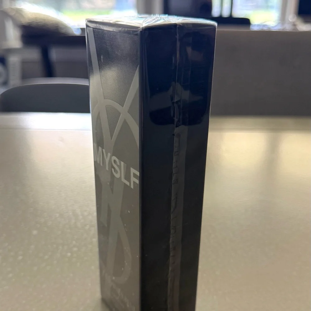 Yves Saint Laurent Beaute MYSLF L'Absolu Parfum for Men - 100% authentic! - Picture 6 of 8
